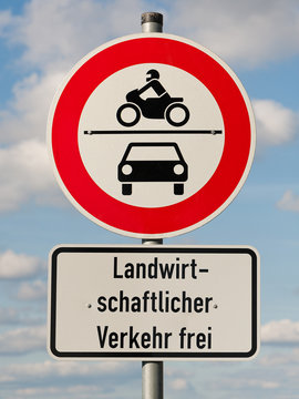 Verbot für Krafträder - Landwirtschaftlicher Verkehr frei