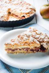 Delicious apple pie with sweet crumble