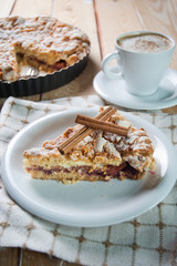 Delicious apple pie with sweet crumble
