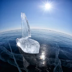Plexiglas foto achterwand IJsjacht op winter Baical © Serg Zastavkin
