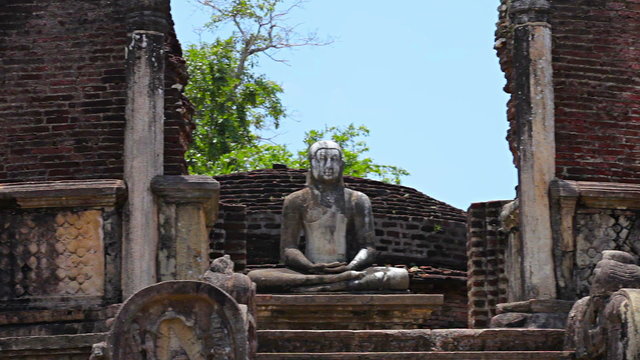 Ruins of an ancient Buddhist temple. Sri Lanka, Polonnaruwa