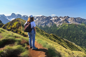 Fototapeta na wymiar Dolomiti - hiker watch panorama