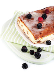 Cheese casserole with raisins