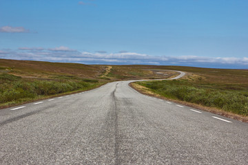 Straße in der Tundra