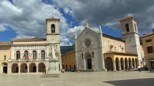 Norcia - Piazza San Benedetto