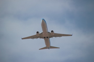 Fototapeta na wymiar samolot startuje