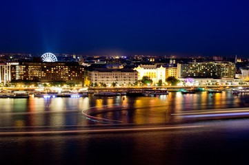 Fototapeta na wymiar Night cityscape of the city Budapest, Hungary with light trails