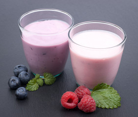 Fresh yogurt with berries