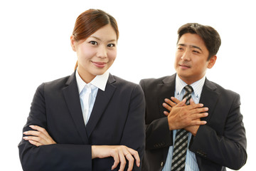 笑顔のビジネスマンとOL