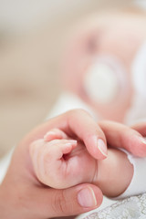 Obraz na płótnie Canvas baby's hand