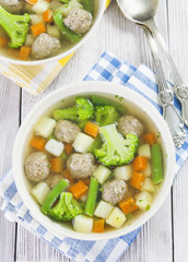 Soup with meatballs and vegetables