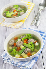 Soup with meatballs and vegetables
