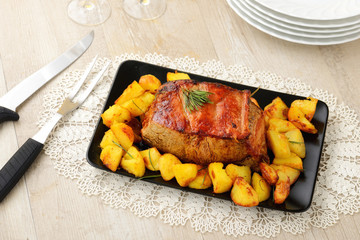 Roast beef con patate