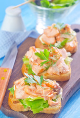 toast with salmon