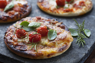 mini pizzas