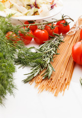 Pasta with tomatoes and herbs