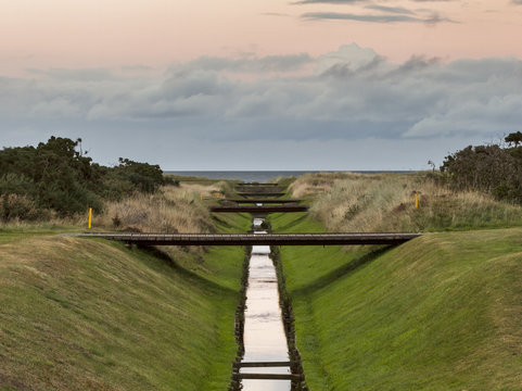 LOSSIEMOUTH GOLF COURSE CANAL