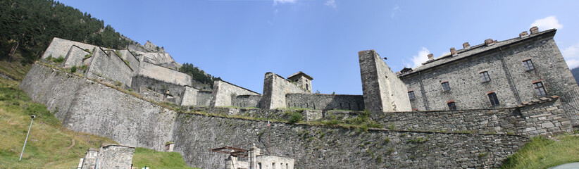Fototapeta na wymiar Panoramiczny widok z Fort Fenestrelle Fenestrelle, Turyn, Włochy