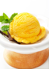Yellow ice cream