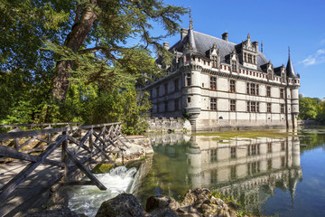Fototapeta na wymiar Chateau de Azay le Rideau. France. Chateau of the Loire Valley.