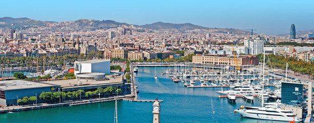 Vue panoramique sur le port de Barcelone