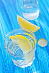 water with lemon