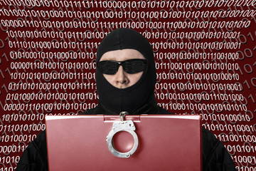 Computerkriminalität - Hacker am PC
