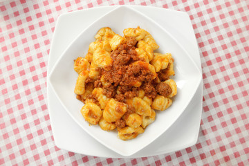 Gnocchi al ragù