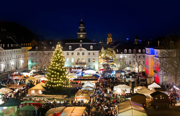 Saarbrücken Weihnachtsmarkt Christkindlmarkt Schlossplatz Winter