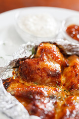 Chicken wings with sauce