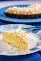 Ring-shaped cake