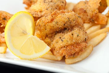 Crédence de cuisine en verre imprimé Crustacés Fried Shrimp with Lemon