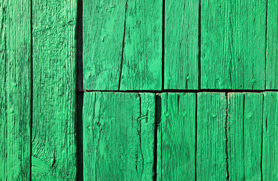 textura de madera pintada de verde puerta de una casa 6600f