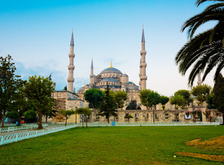 The Blue Mosque, (Sultanahmet Camii), Istanbul, Turkey