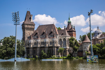 Fototapeta na wymiar The Vajdahunyad castle, Budapest main city park