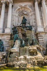 Fototapeta na wymiar Hunting statue at the Royal palace, Budapest