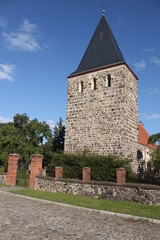 Fototapeta na wymiar Feldsteinkirche in Güterfelde bei Potsdam