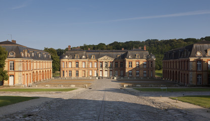 Obraz premium Castle of Dampierre en Yvelines, Yvelines, Ile de France, France