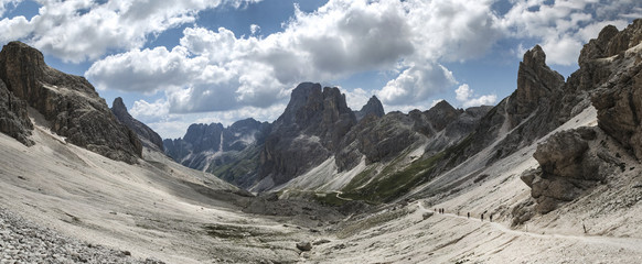Dolomiti Vajolet Valley panorama