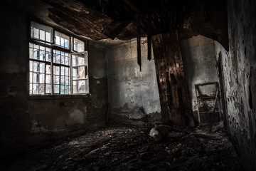 Fototapeta na wymiar old abandoned industrial interior