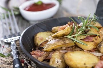 Portion of roasted Potatoes