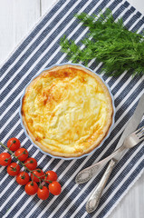 quiche pie with spinach and cheese