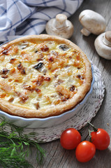 quiche pie with chicken and mushroom