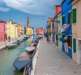 Fototapeta na wymiar Kolorowe domy Burano, Wenecja, Włochy