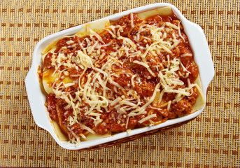 Lasagna with beef .