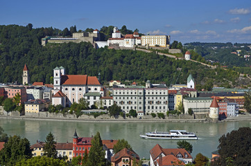Altstadt mit Inn und Veste Oberhaus, Passau