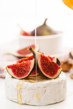 Camembert cheese, figs and honey