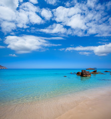 Fototapeta na wymiar Plaża Ibiza Aguas Blancas Whitewater w Santa Eulalia