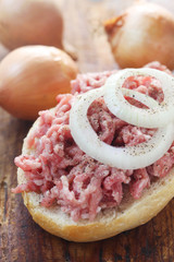 Mettbrötchen