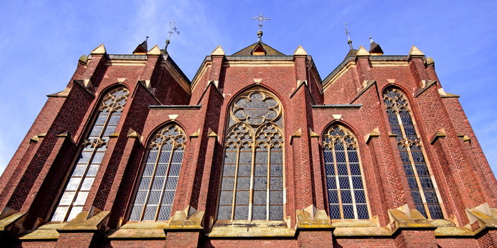 Kath. Pfarrkirche St. Cornelius in D&Uuml;LKEN ( bei Viersen )